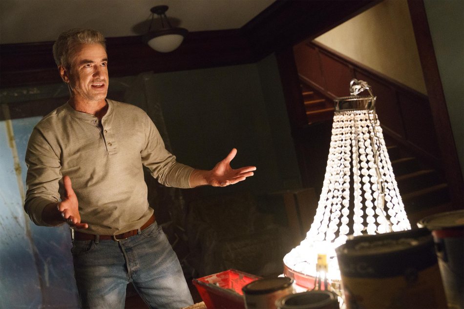 Into The Dark: Flesh and Blood